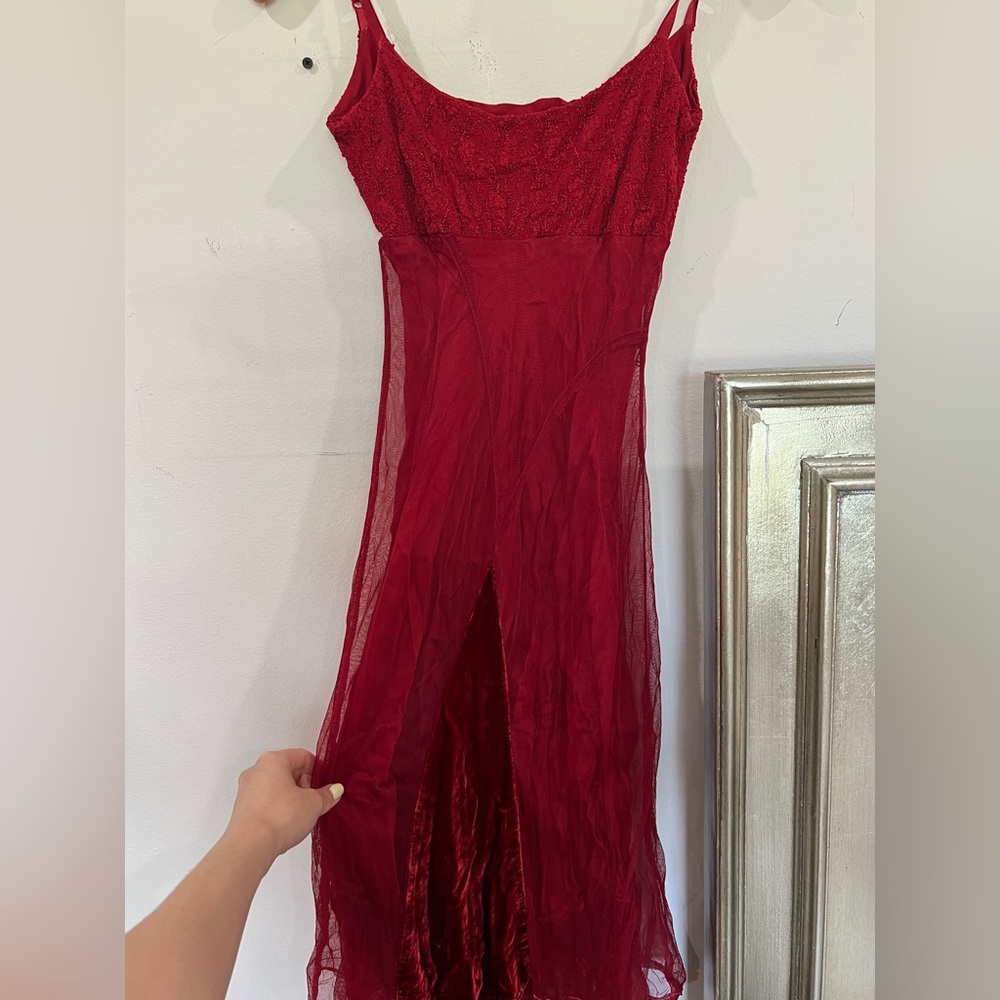 VINTAGE RED DRESS - Picture 4 of 5